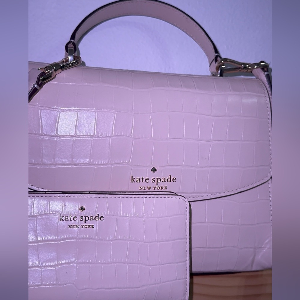 Kate Spade beige croc print matching purse and wallet
